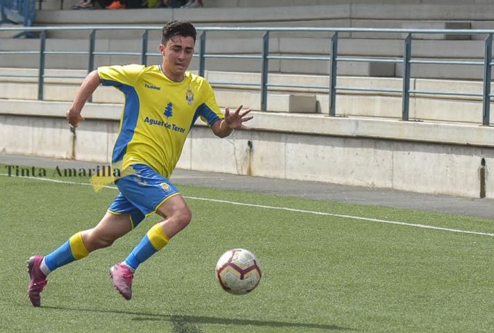 Tres canarios aspiran a una convocatoria de la Rojita sub19