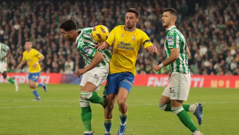 1-0: La UD sale del Villamarín con la mirada en alto