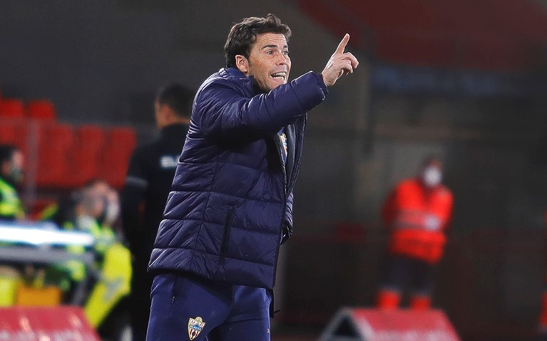 "El Almería irá a Las Palmas sin delantero nato"