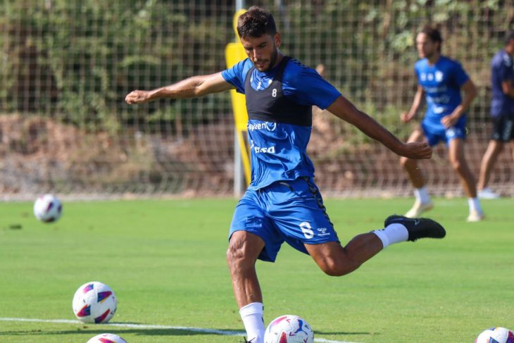 El canterano Javi Alonso se pierde por lesión la temporada