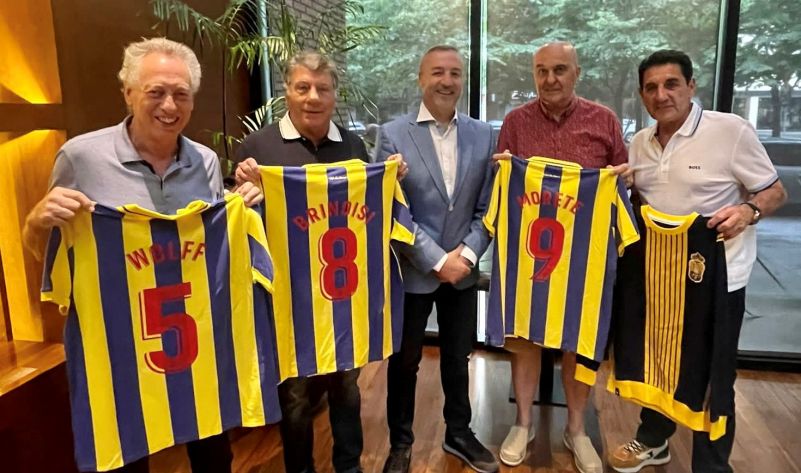 Encuentro del presidente y los legendarios argentinos en Buenos Aires