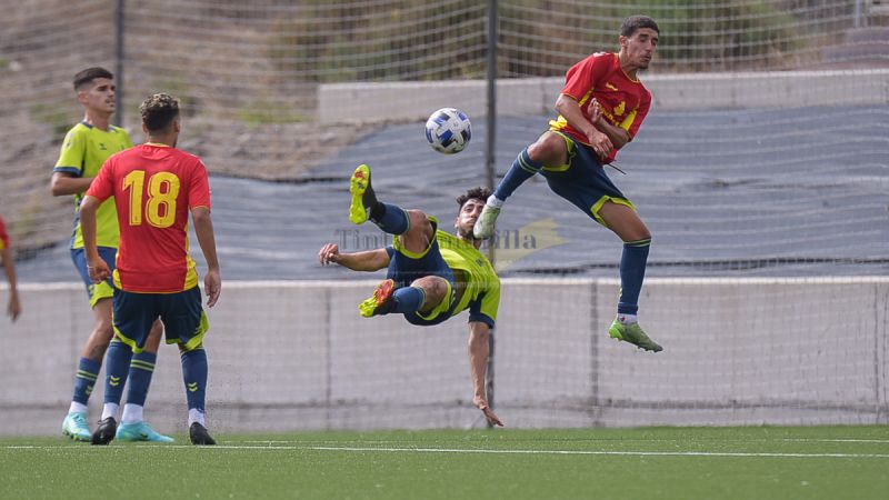 2-1: Los dos filiales observan a sus refuerzos