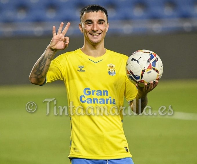 "Me quedé con las ganas de celebrar un gol con la afición de Las Palmas"