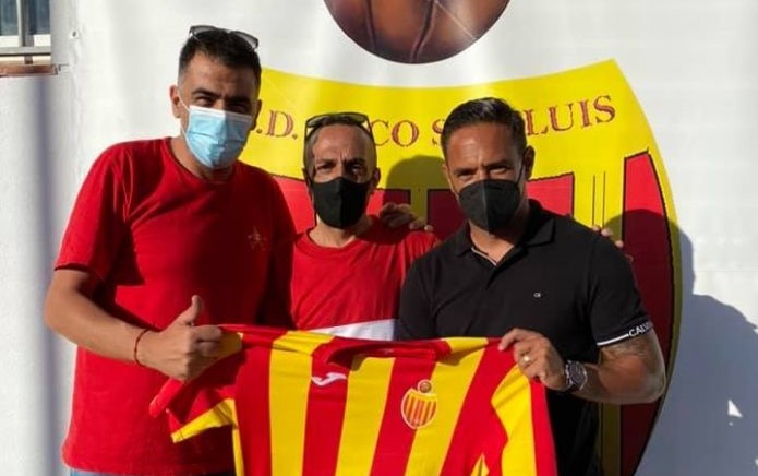 Suso Santana se pasa a los banquillos