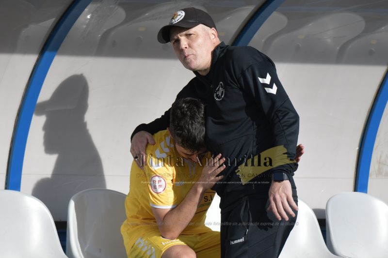 4-0: El Villa se desploma en 14 minutos fatídicos