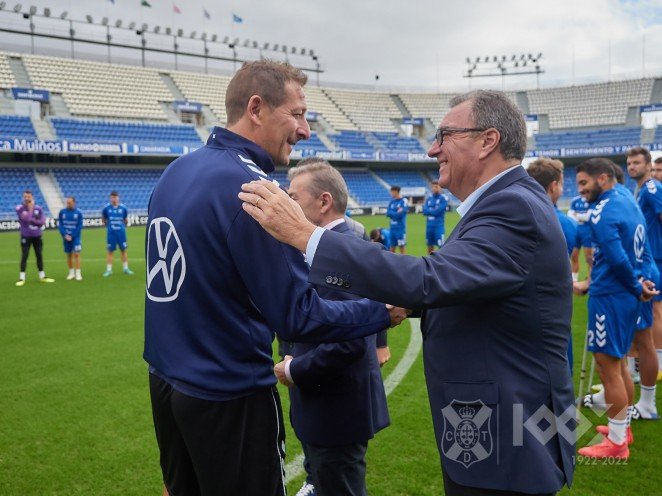 El Tenerife deja en punto muerto la renovación de Ramis