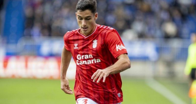 Sergi Cardona, primer jugador de la UD afectado por ciclo de tarjetas