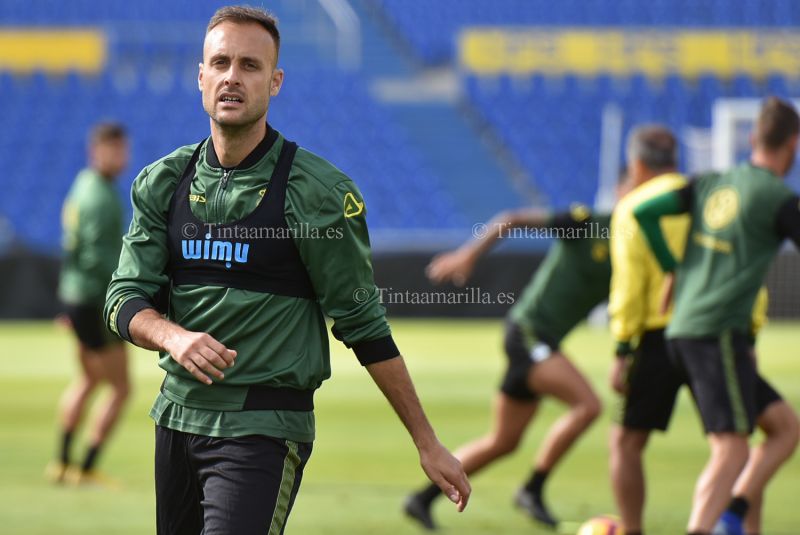 Oficial: La UD cierra la página del zaguero Cala