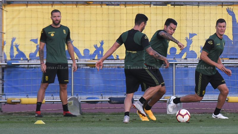 La primera opción titular de Araujo