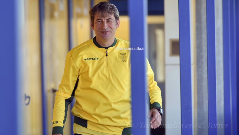 "Hicimos un fútbol fantástico el año de la promoción con el Oviedo"