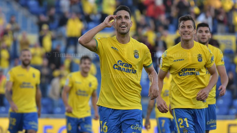 La UD renace, golea y da gusto