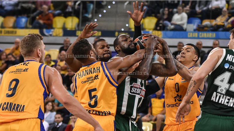 80-99: El debut de Wiley ilumina otra derrota