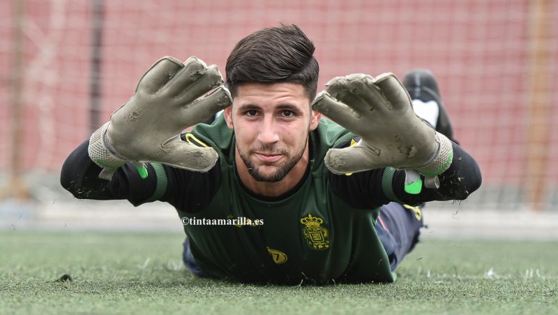 "Sólo me falta haber nacido en Canarias"