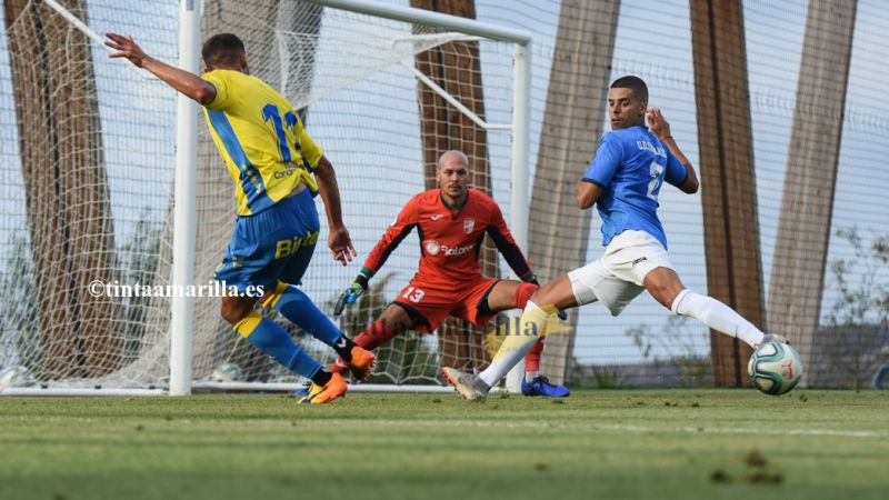 6-0: La UD calibra su puntería ante el Tamaraceite
