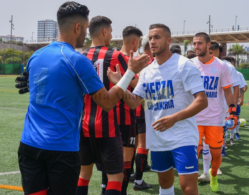 El CD Tenerife anima a Gran Canaria