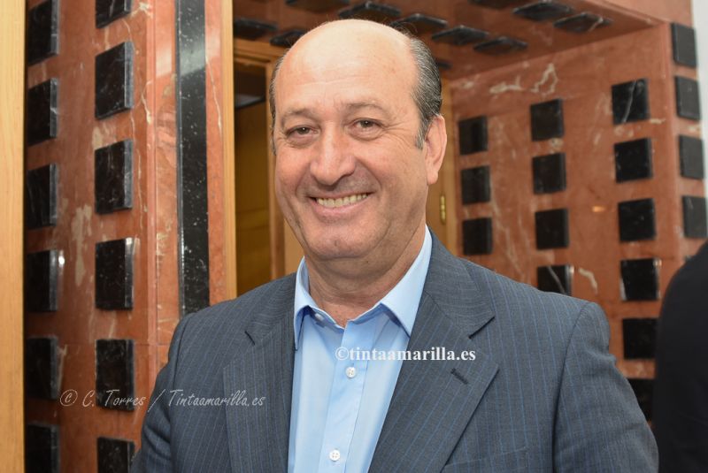 La petición de dimisión del CCDD queda en nada