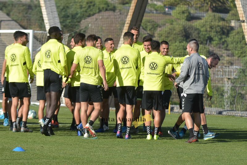 Pasillo a Momo Figueroa