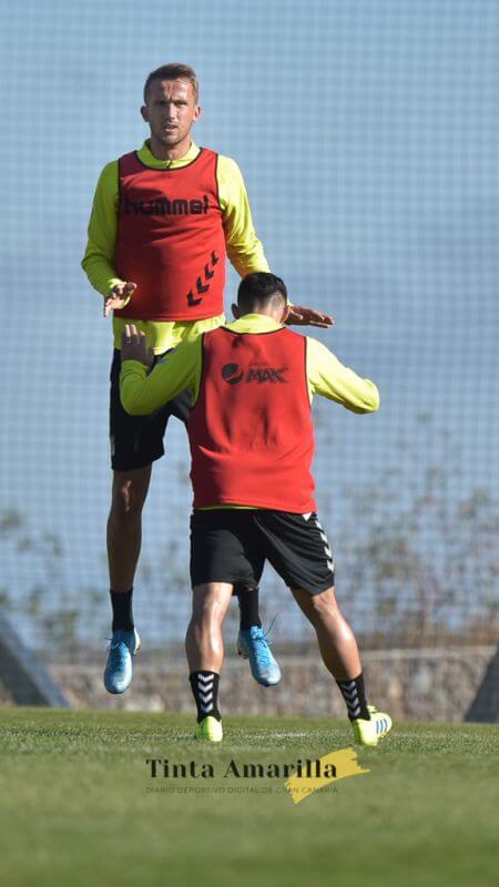 Se le hace grande a Tana