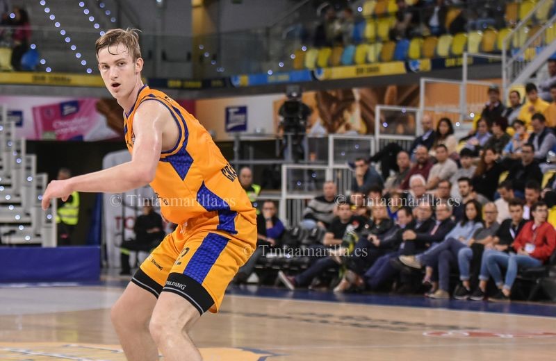 Balcerowski, de préstamo a Serbia