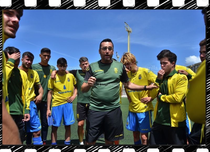 Emotiva charla en el día más duro del juvenil