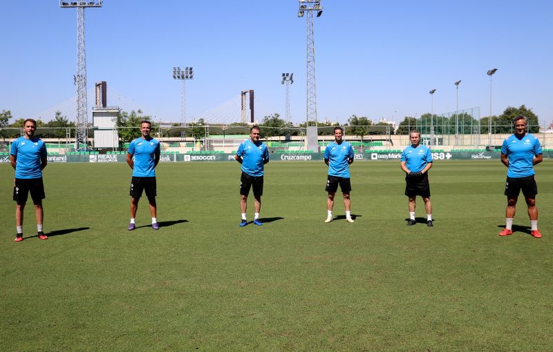 Tino Luis asiste a Alexis Trujillo en el epílogo de la temporada bética
