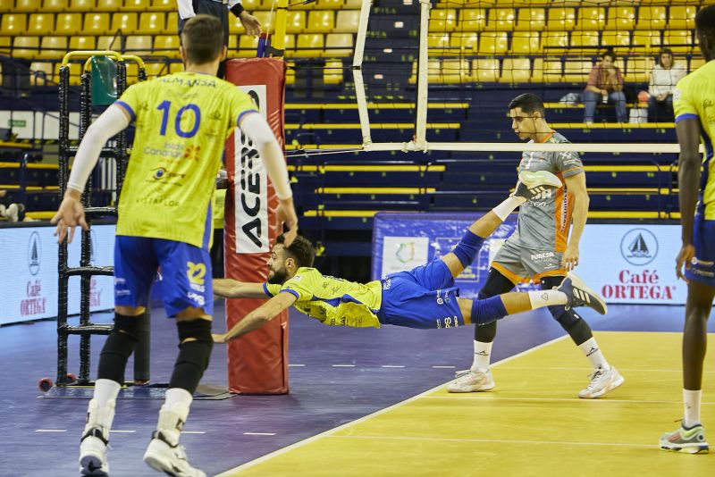 3-1: El Guaguas reacciona en la Superliga