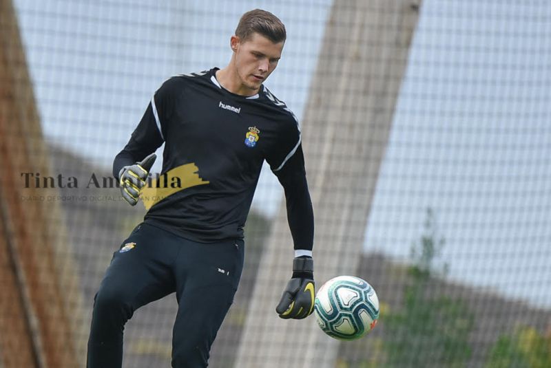 Mel convoca a 12 profesionales y 6 jugadores con ficha del filial