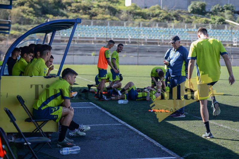 El Huelva anuncia positivos y no acudirá a Gran Canaria