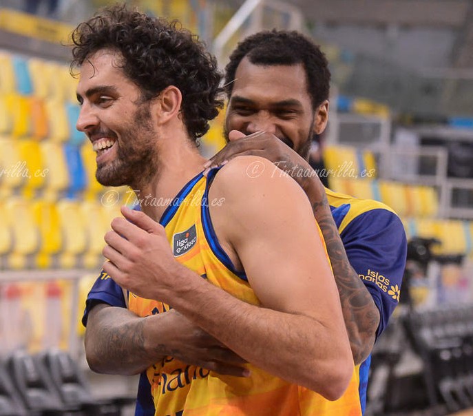 El capitán ¿? vuelve a sonreír