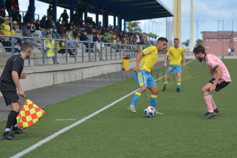 Las Palmas Atlético vs Marino, con público
