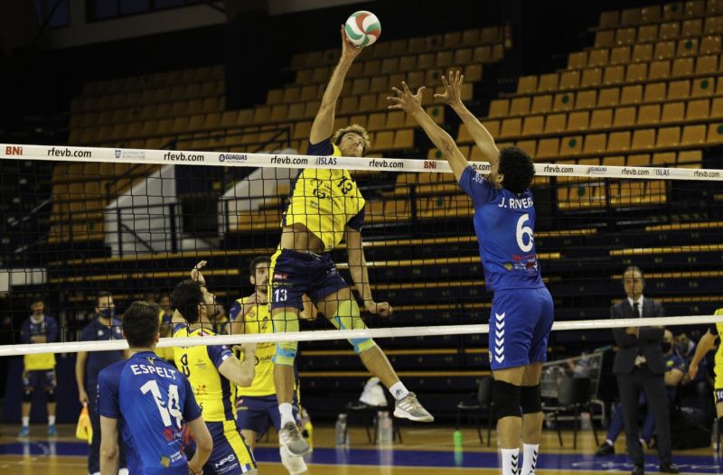 Matt Knigge asegura su continuidad en el Guaguas