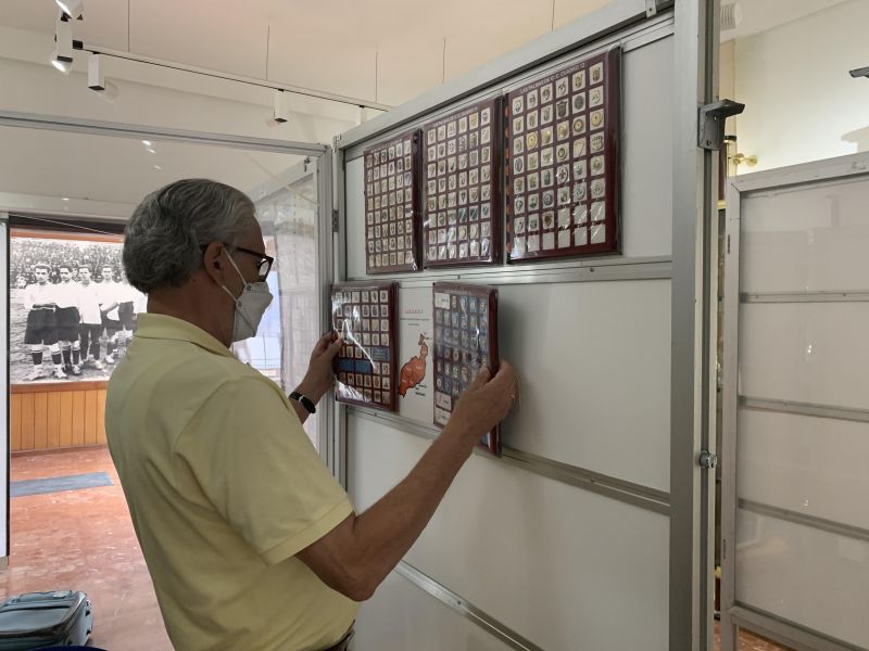 Exposición de más 2.000 insignias de clubes