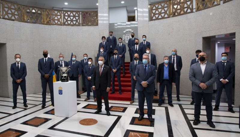 El Guaguas cierra una semana de homenajes