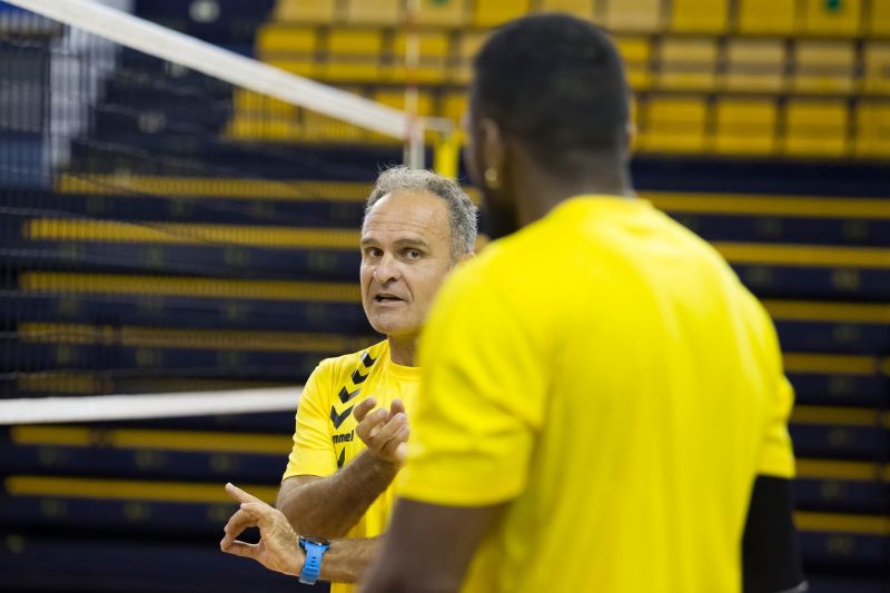 "Hay que tener la cabeza bien amueblada para gestionar esta plantilla"