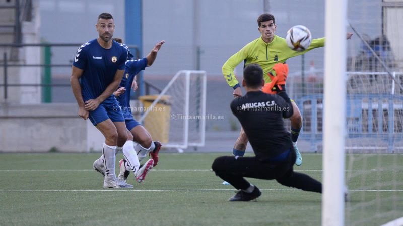 2-1: El filial gana al Arucas un test exigente
