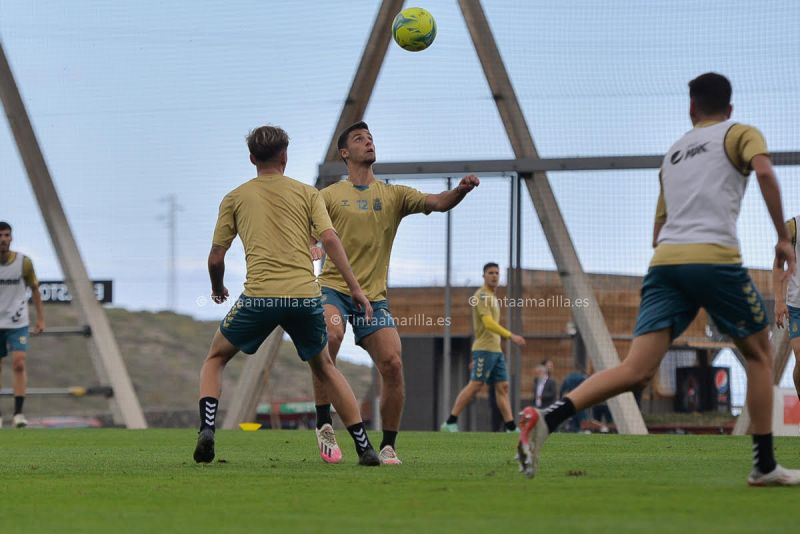 La UD, un equipo con dolor de cabeza