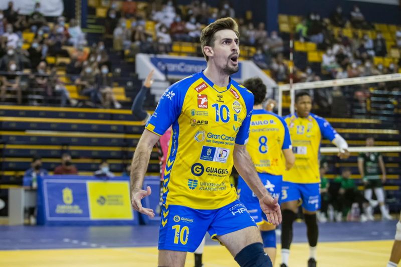 "Llegamos al play off con el Almería en la mejor dinámica posible"