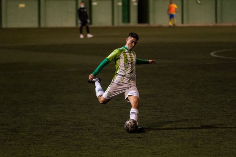 El Estrella celebra su pase al play off con un 8-2 en Las Palmitas