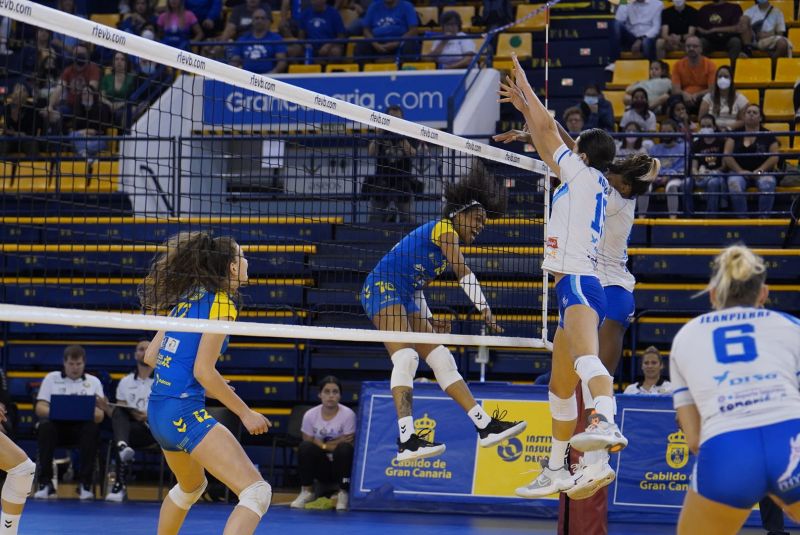 1-3: El título de la Superliga se aproxima a La Laguna