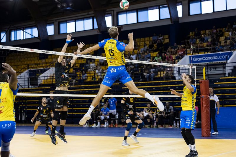 0-3: El Guaguas da el primer paso para la gran final de la Superliga