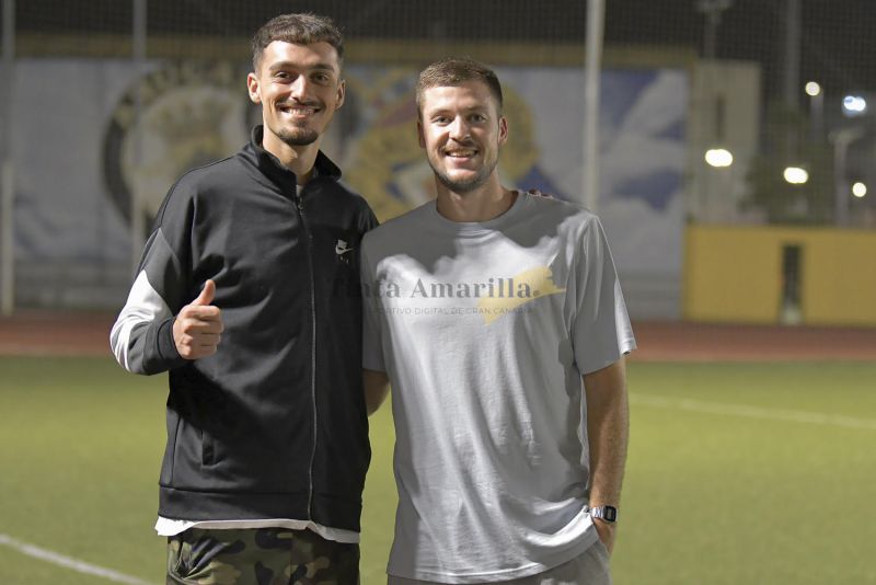 Isidro López ficha por el Arucas y vuelve a ponerse a las órdenes de Jiménez