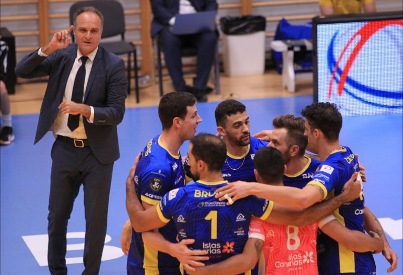 3-0: El Guaguas sigue intratable y gana al Hypo Tirol