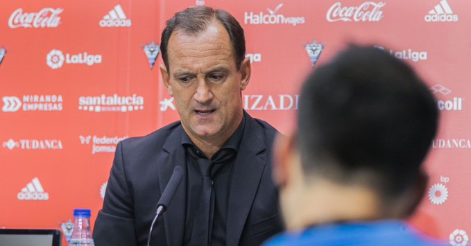 "Al descanso hablamos porque había exceso de respeto a Las Palmas"