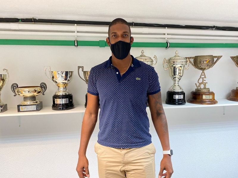 Llegó Escobar, el cubano que sueña con la Champions