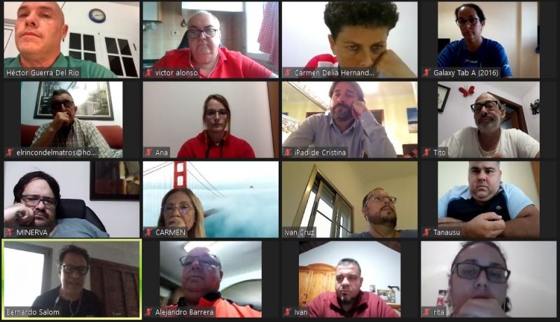 La flota de botes recibe un mensaje de tranquilidad