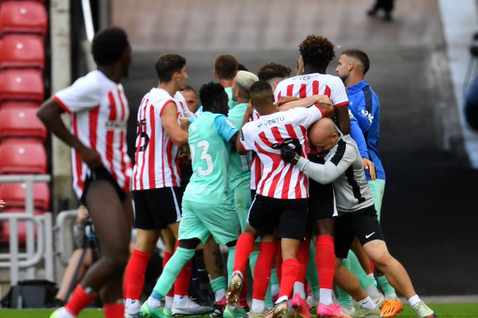 Empate y trifulca del primer rival de la UD en la Liga