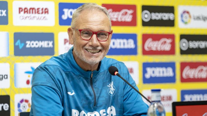 El técnico del Villarreal B juega al despiste al valorar a Las Palmas